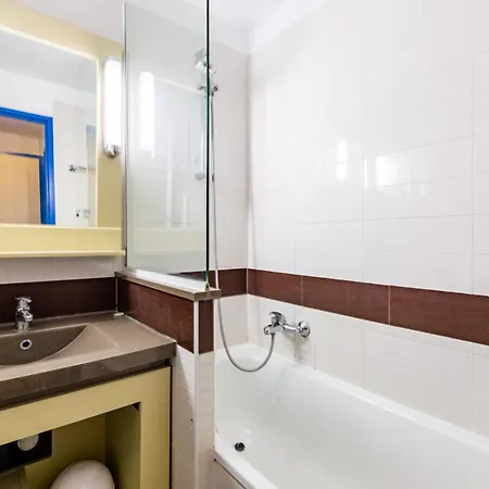 Le Village De Cap Esterel - Maeva - Climatise Vue 2 Pieces 4 Personnes - Selection Mae-1533 *